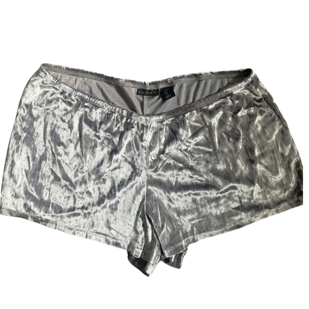 Tahari Silver Gray Lounge Short